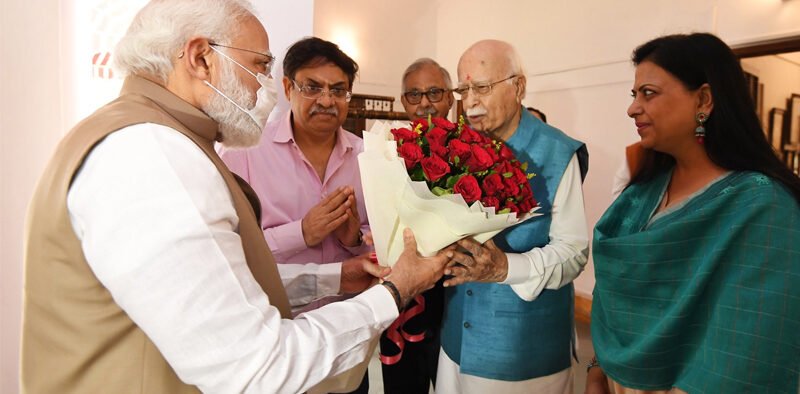 PM MODI CALLS ON ADVANI JI & WISHED HIM ON HIS BIRTHDAY » Kamal Sandesh