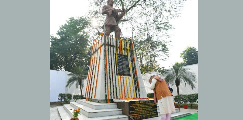 PM remembers freedom fighter, Mangal Pandey on his birth anniversary » Kamal Sandesh